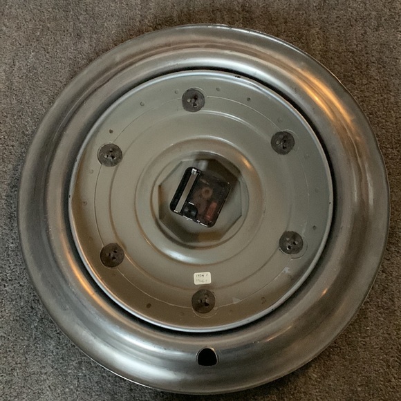 COPY - Rolls Royce hubcap Clock - Picture 7 of 7